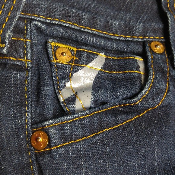 True Religion Becky Boot Cut Jeans Women's 26 Flap Pockets Stretch Low Rise A895 - Picture 4 of 10